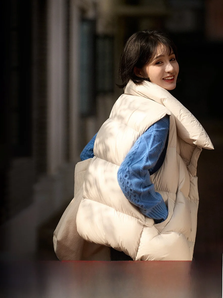 

Xhange Ultra-Light Brownie Cloud Feel down Vest Women's Autumn Winter No-Quilt Soft Feather Vest Commute Sle High Waist