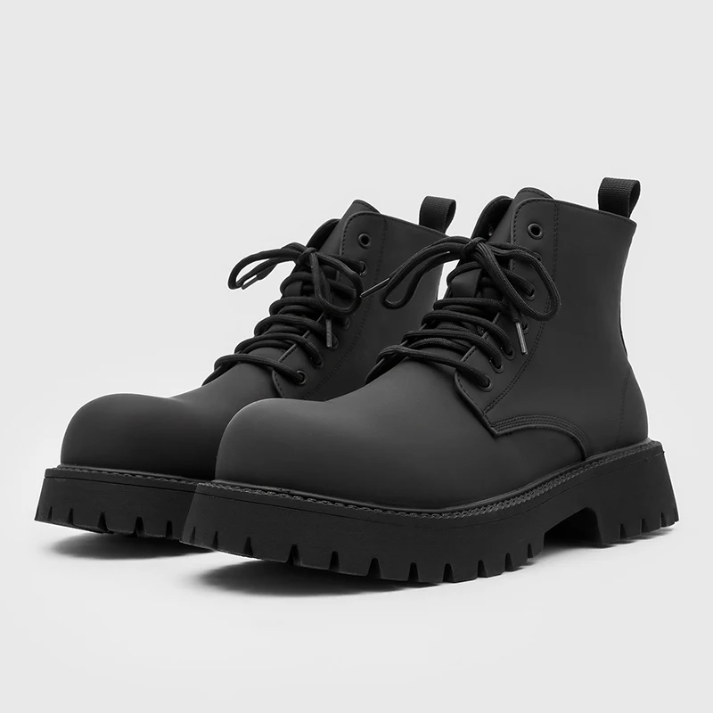 Size 38-46 Men Black High-top Combat Boots Soft Leather Embroidered Lace-up Design Anti-slip Thick Sole Daily Outdoor Ankle Boot