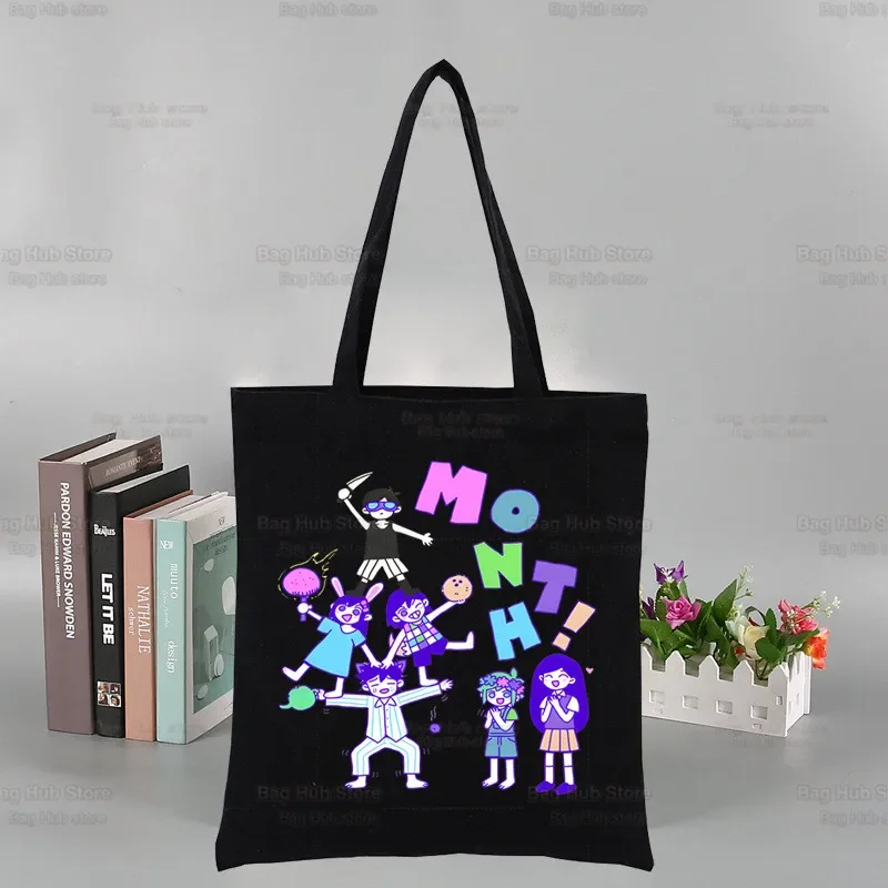 Omori Game Anime Funny Tote Bag للجنسين حقائب قماش أكياس التسوق المطبوعة حقيبة كتف عادية قابلة للطي باللون الأسود