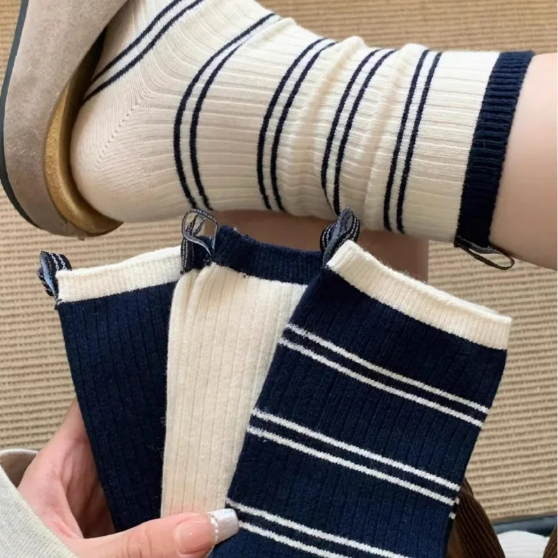 Fashion Striped Socks for Women Harajuku Warm Sock Simple Beige Striped Short Socks Fashion Spring Autumn Warm Mid Length Socks