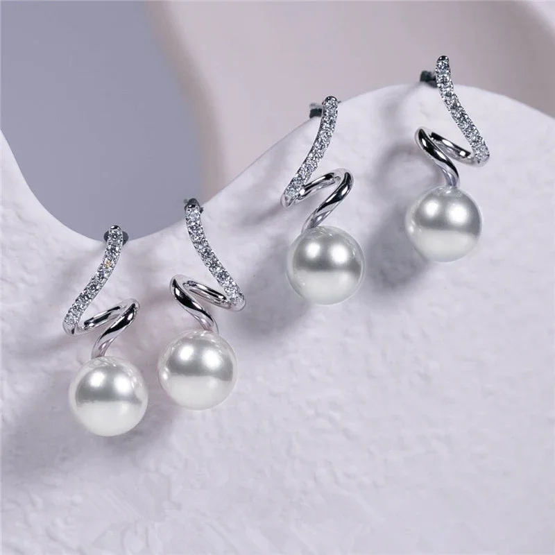 Ne'w Newly Designed Imitation Pearl Stud Earrings for Women Modern Shape Bridal Wedding Engagement Accessories Fashion Jewelry