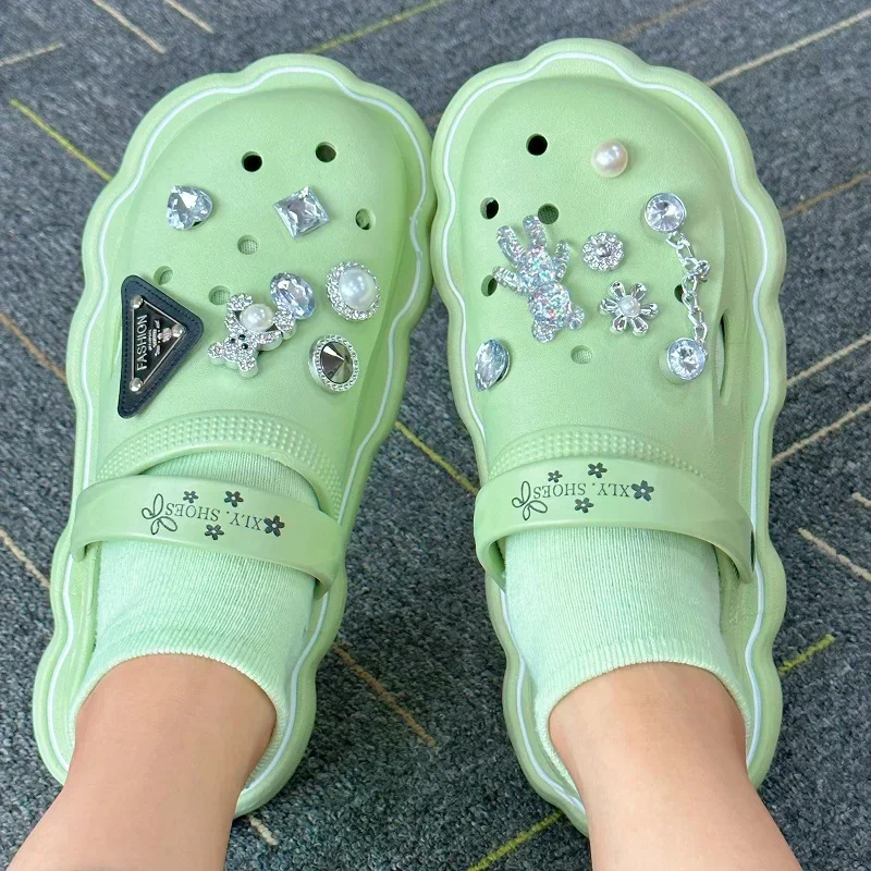 Vrouw Strand Slipper Leuke Cartoon Diamant Deco voor Gat Schoenen Anti-slip Dikker Schoenen voor Vrouwen 20223 Platte Tuin DIY Croc Slipper