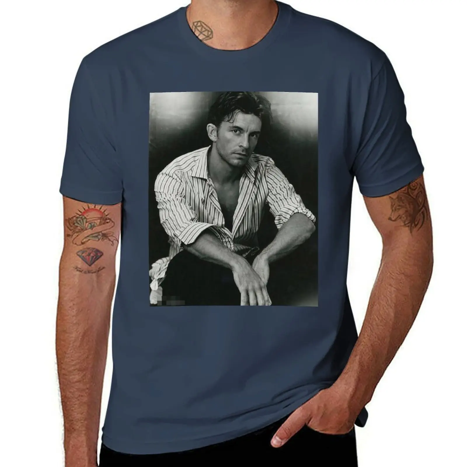 

Jonathan Bailey BW T-Shirt man t shirts for men casual printed t shirts for man T-Shirt