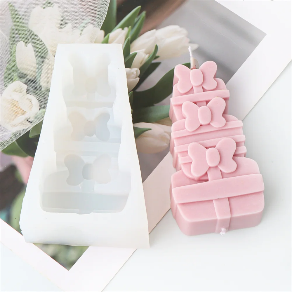 Christmas Gift Box Elk Jingle Bell Decor Lapped Silicone Mold for Candle Making Stacked Snowman Ball Moose Pillar Soap Wax Mould