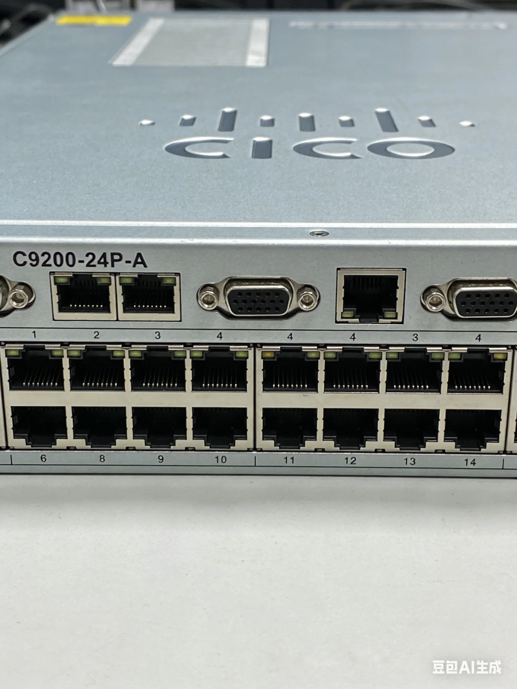 C9200-24P-A 새로운 Cisco Catalyst - Layer 3 Switch 24 Port Sfp 리뷰 및 가격