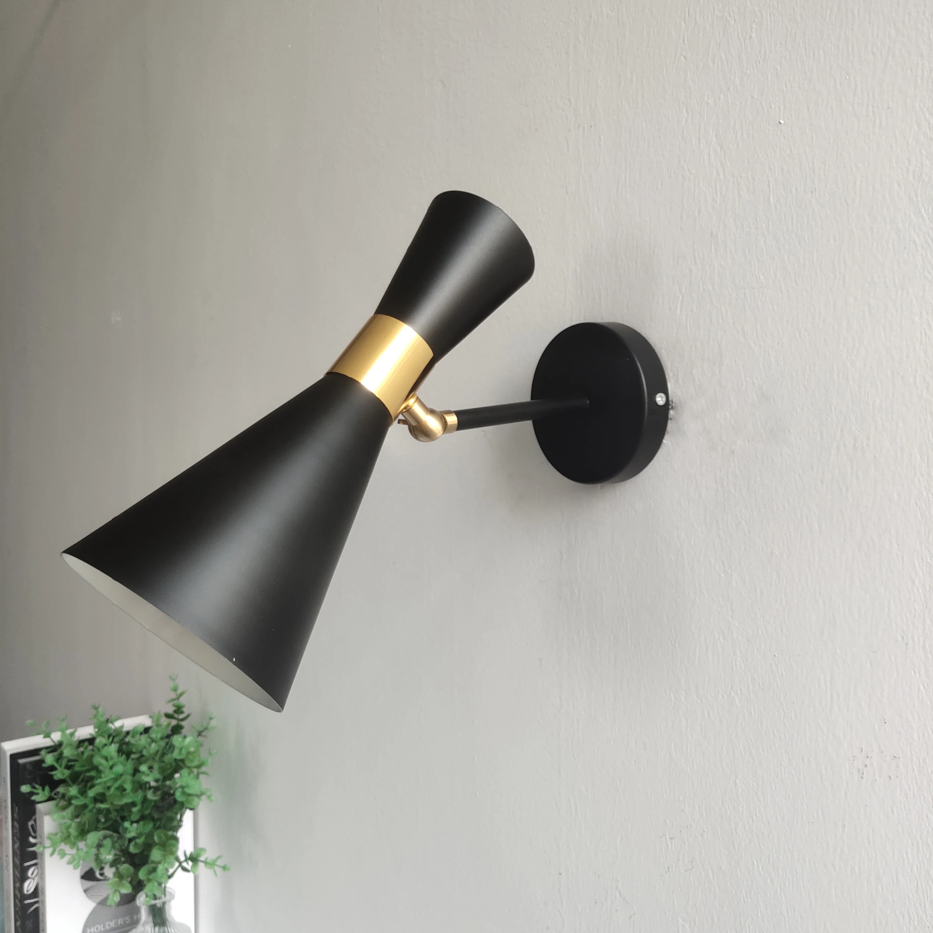 Nordic postmodern minimalist fashion designer black / white iron dining room bedroom wall lamp