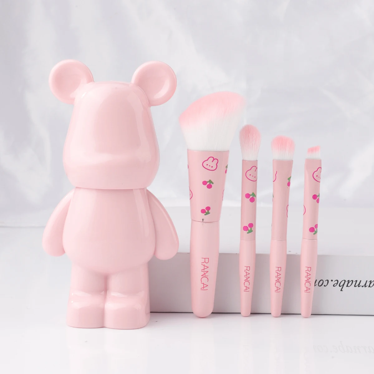 4PCS MINI MAKEUP BRUSH SET WITH BEAR STORAGE CASE - SOFT BRISTLES/PORTABLE/DUSTPROOF COSMETIC BRUSHES - RANCAI TRAVEL BRUSH KIT