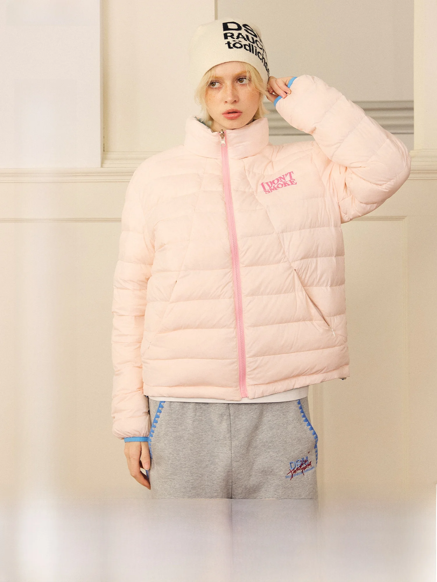 

Done Double-Sided Cheered Du down Jaet Lightweight Casual Contrast Color Ribbed Design White Du Feather Winter Coat