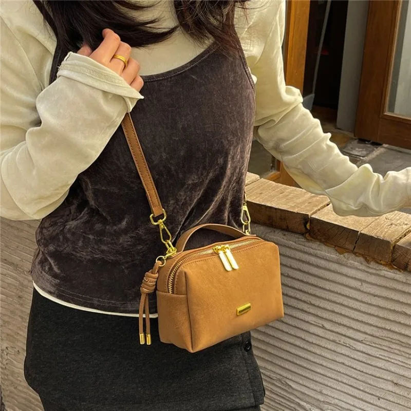 

New Women's Vintage Pillow Bag - High-End Top-Handle Lunch Box Purse, Stylish Crossbody Shoulder Handbag Phone Pocket for Daily