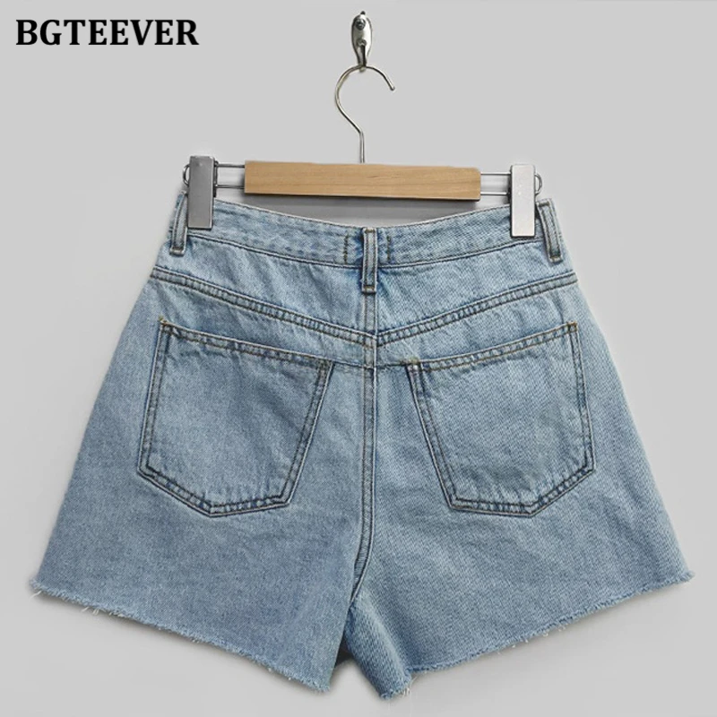 BGTEEVER-Short en jean taille haute à jambes larges pour femme, short en denim avec boutons, printemps et été