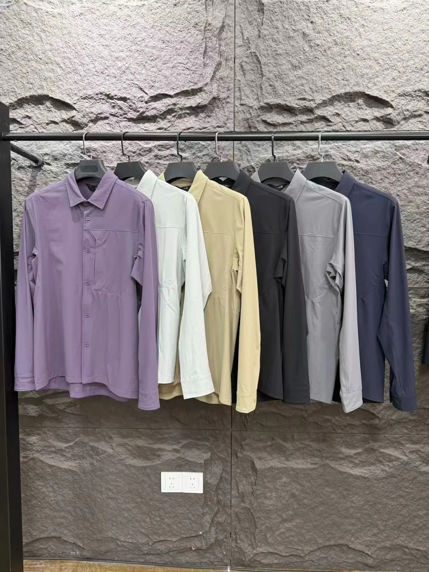 

Leii Men's Casual irt Stand Fit Nylon Fabric Windproof Waterproof Commuting Comfortable Collared Busin Casual S...