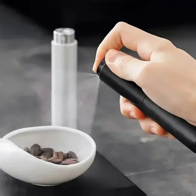 10ml Rotary Handheld Spray Bottle Anti Static Design Portable Mini Sprayer for Precision Grinding, Ideal for Coffee Lovers