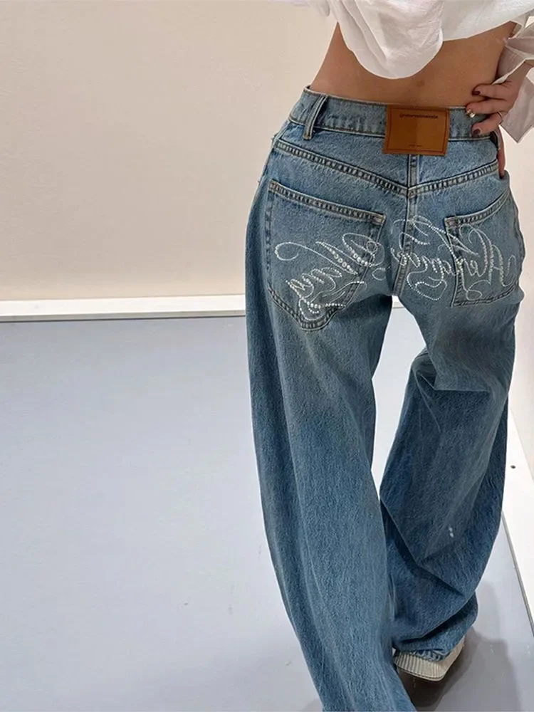 

Autumn High Waist Straight Leg Denim Pant for Woman Back Pockets Stitching Rhinestone Detail Ladies Simple Washed Blue Trousers