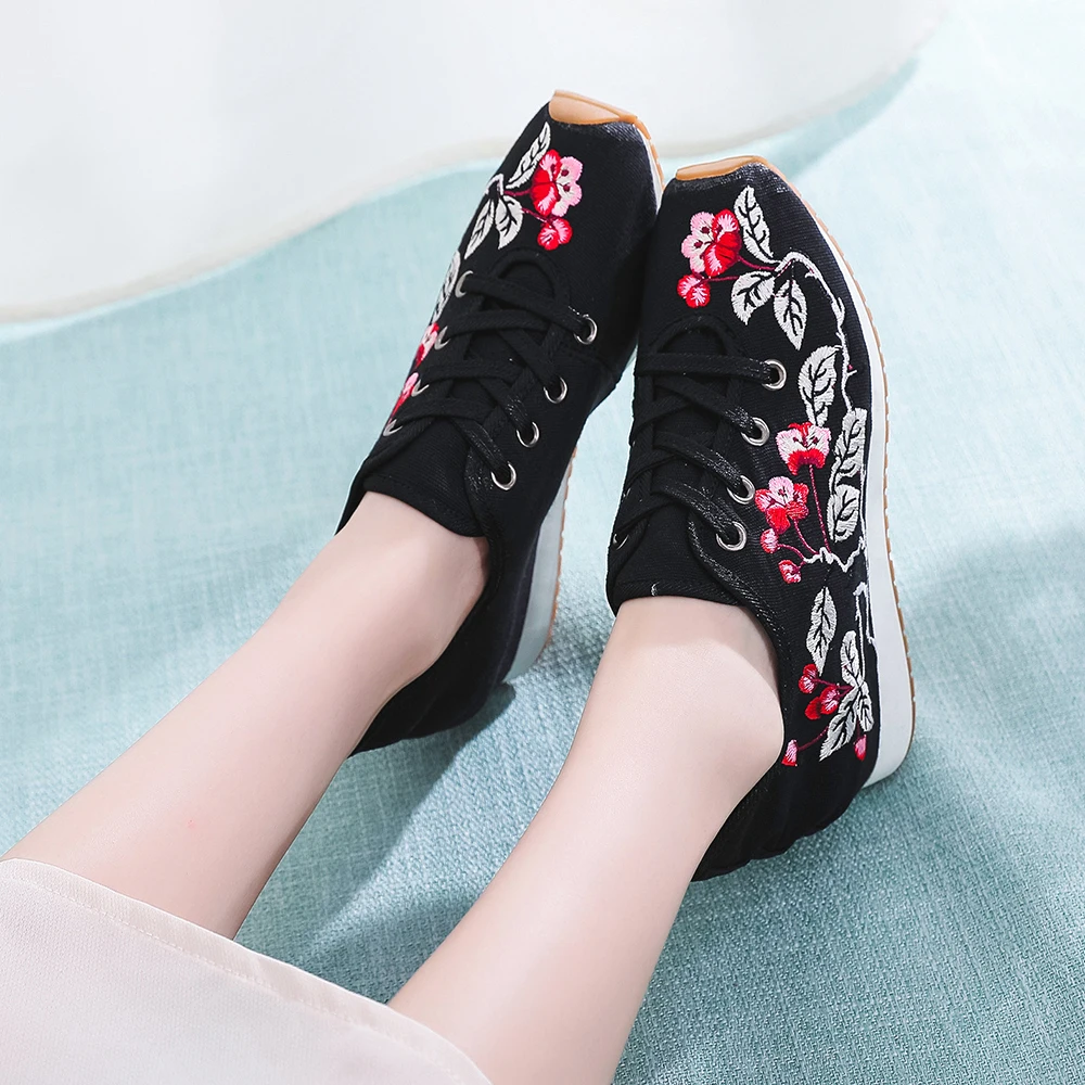 Veowalk Leaves Embroidered Women Canvas Sneakers, Low Top Lace Up Ladies Hidden Platform Casual Shoes Embroidery Creepers