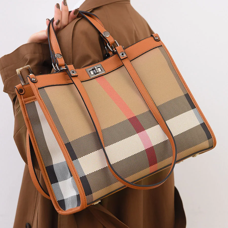 

Новые женские сумки 2025 года, модные сумки-тоут, повседневные сумки большой вместимости, сумки на плечо в клетку из натуральной кожи, высококачественные сумки с цветными блоками, сумки для пригородных поездок и покупок