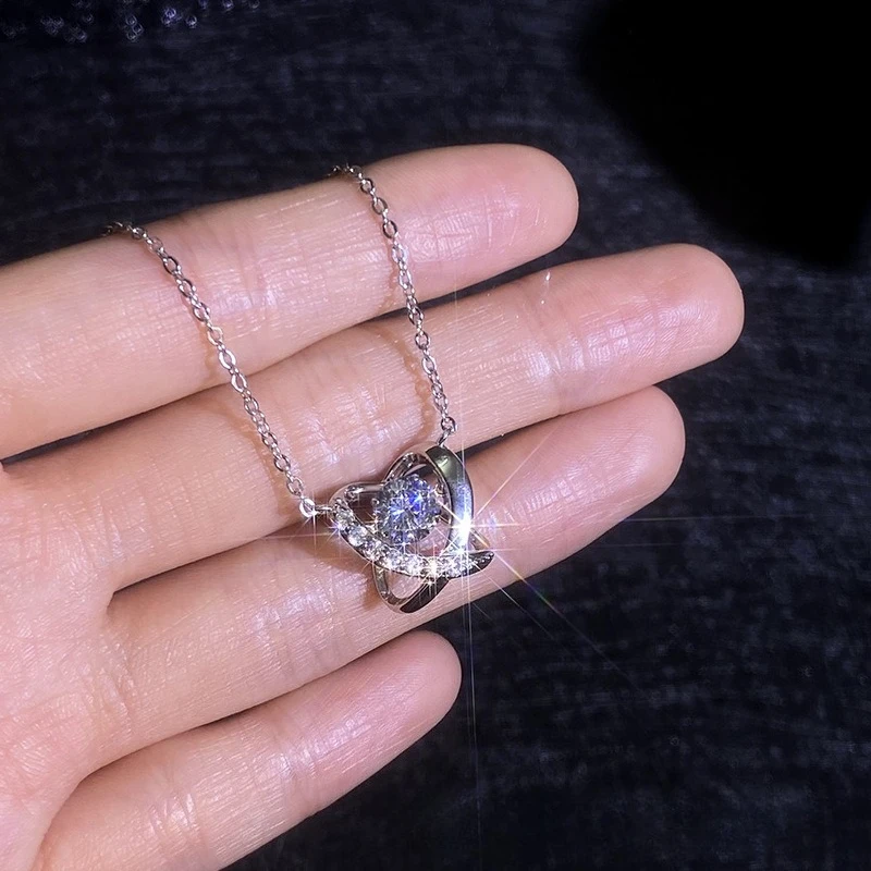 S925 الفضة الذهب الأبيض مطلي 1CT D اللون مويسانيتي فراشة أناقة تنوعا قلادة قلادة للنساء، مجوهرات رائعة.