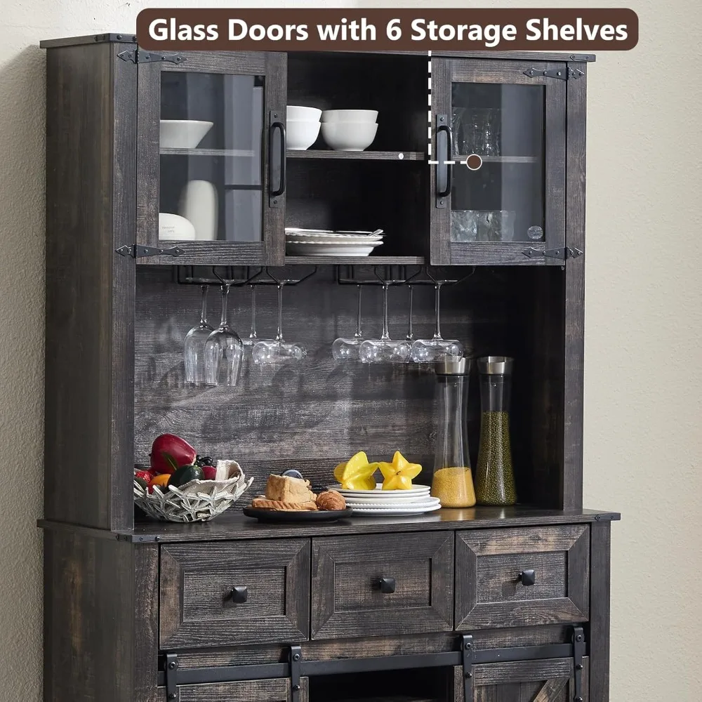 Mueble de vino rústico blanco para cafetería de granja con puerta corrediza de granero, aparador, cajón y estante de vidrio