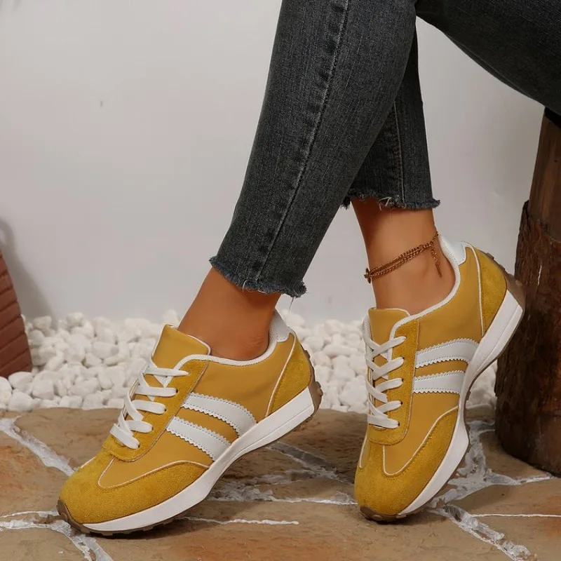 

Autumn Women Casual Sports Shoes 2026 Comfortable Non Slip Outdoor Casual Shoes Soft Sole Retro Female Sneakers