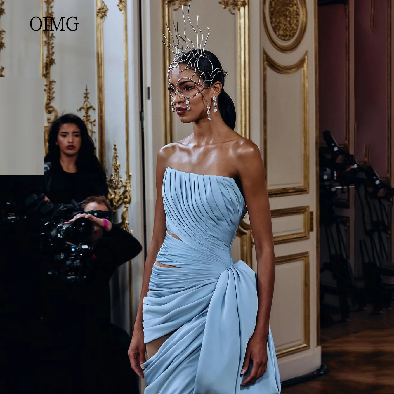 

OIMG Modern Strapless Sky Blue Mermaid Prom Gowns Backless Tiered Party Gown Floor Length Evening Dress 2025 Customized