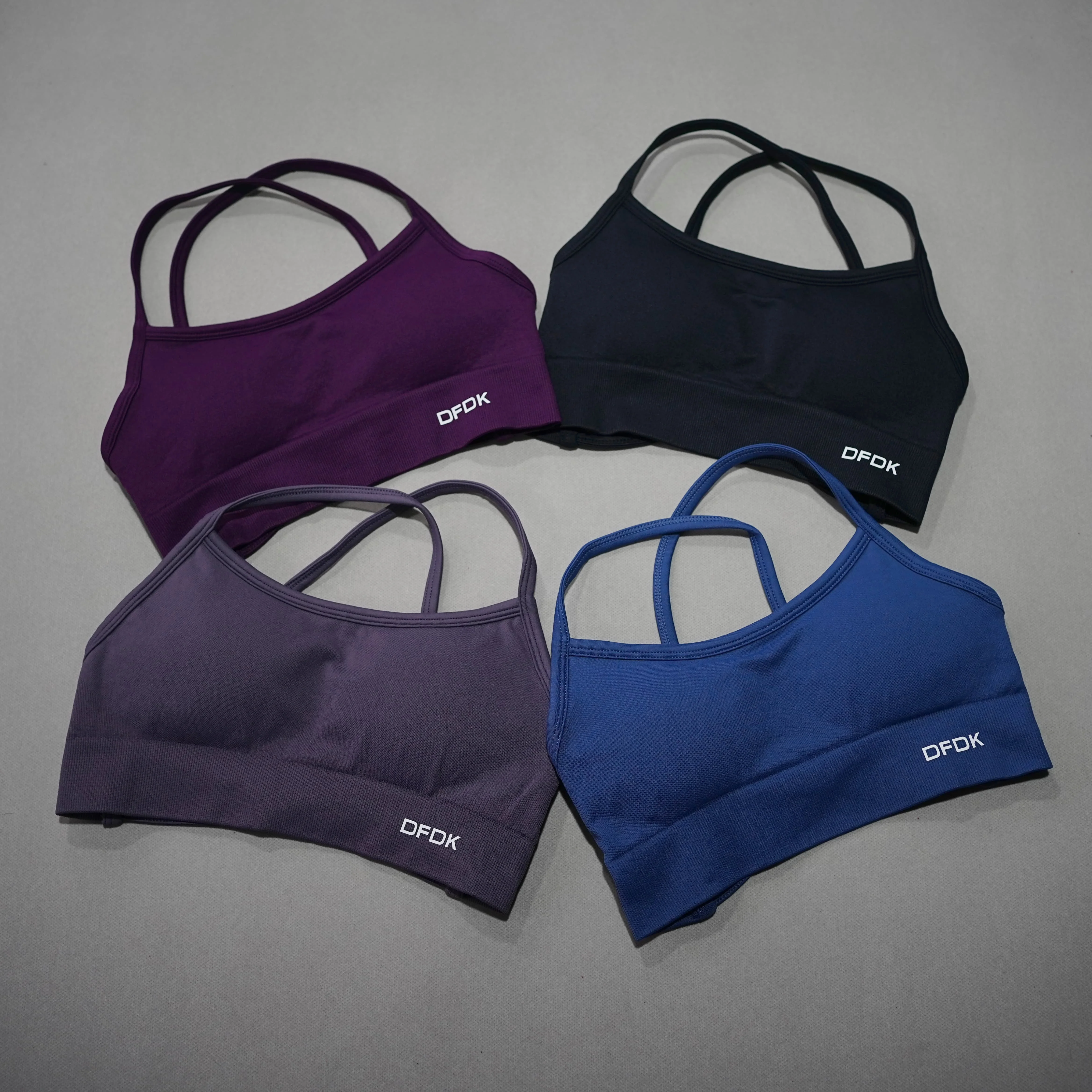 DFDK Women Seamless Cross Back Yoga Bra Wirefree Push Up Sports Top Removable Pad Breathable Shockproof Fitness Gym Daily Wear