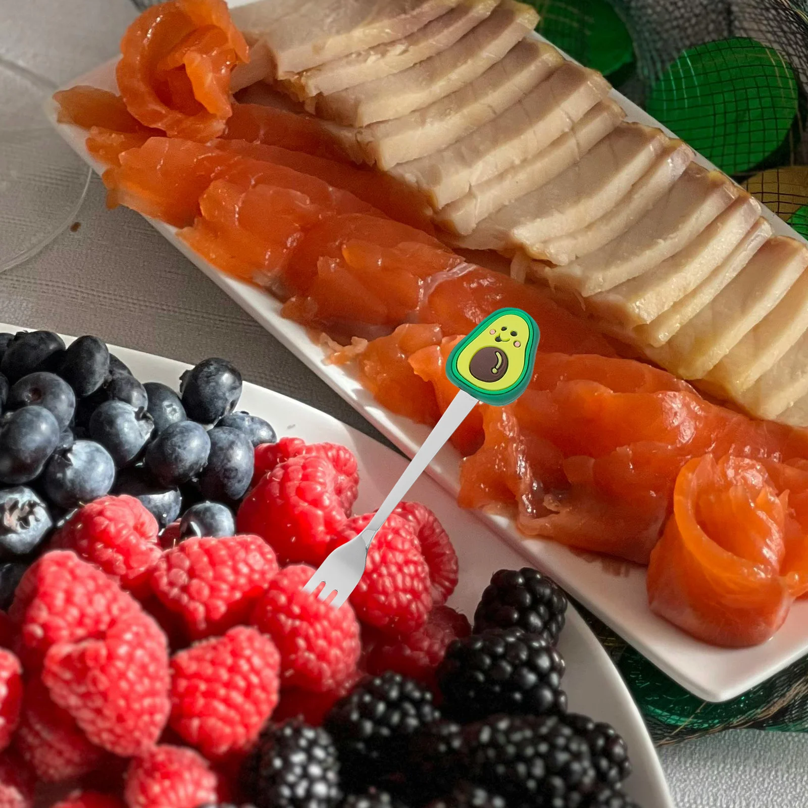 

5Pcs Cartoon Fruit Forks Stainless Steel Handle Dessert Cake Picks Reusable Party Snack Forks Elegant Food Sticks for Bar Cafe