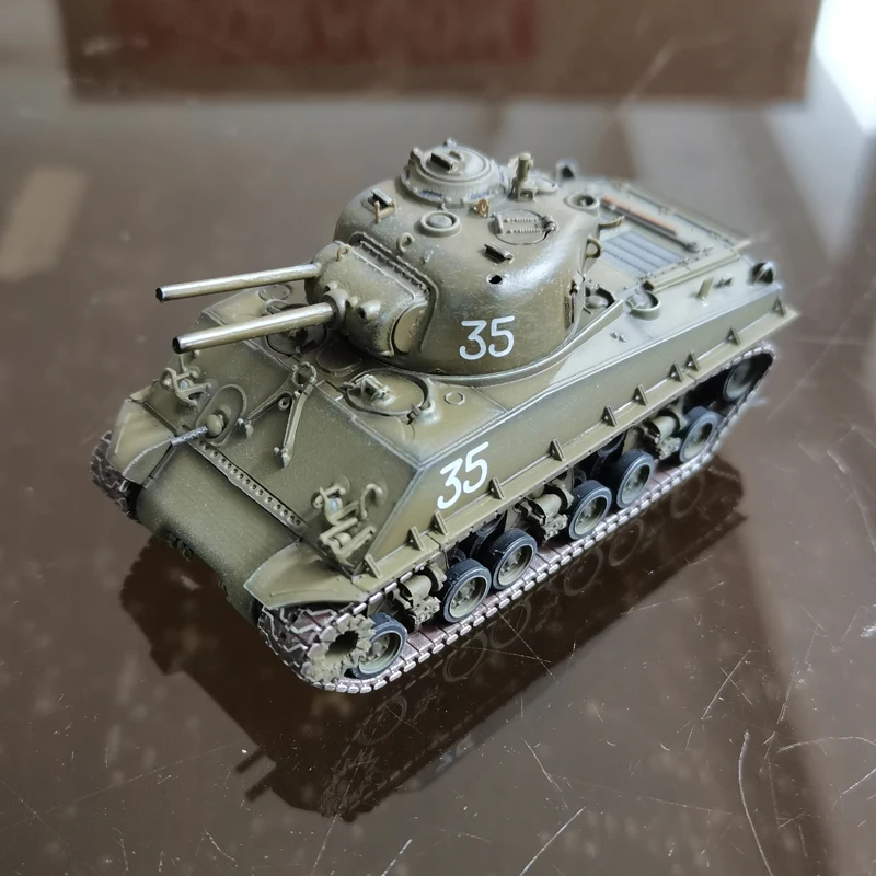 

63148 масштаб 1:72 M4A3 HVSS Шерман Танк POA-CVS-H5 Моделирование огнемета Пластиковая модель Статический дисплей Коллекционная игрушка в подарок