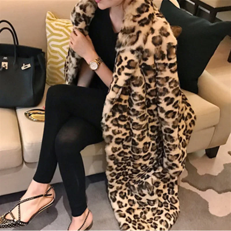 Luxury Fashion Leopard Long Jackets Coats Women 2022 Winter Thick Warm Outerwear Brand Fashion Faux Fur Coat Female