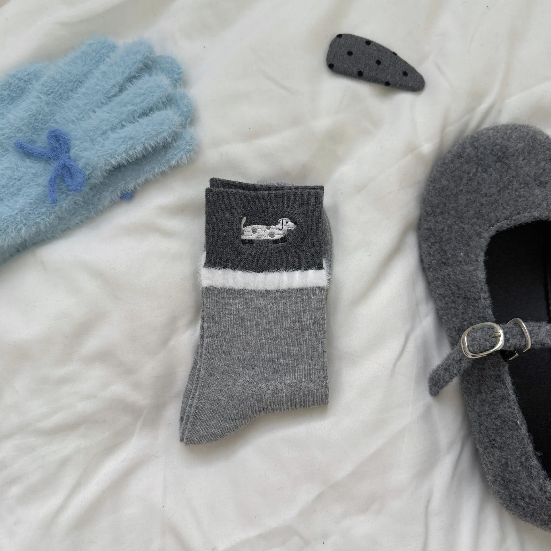 

Women's socks autumn winter middle tube warm soft gray blue style diverse styles simple stripes versatile fashion pile up socks