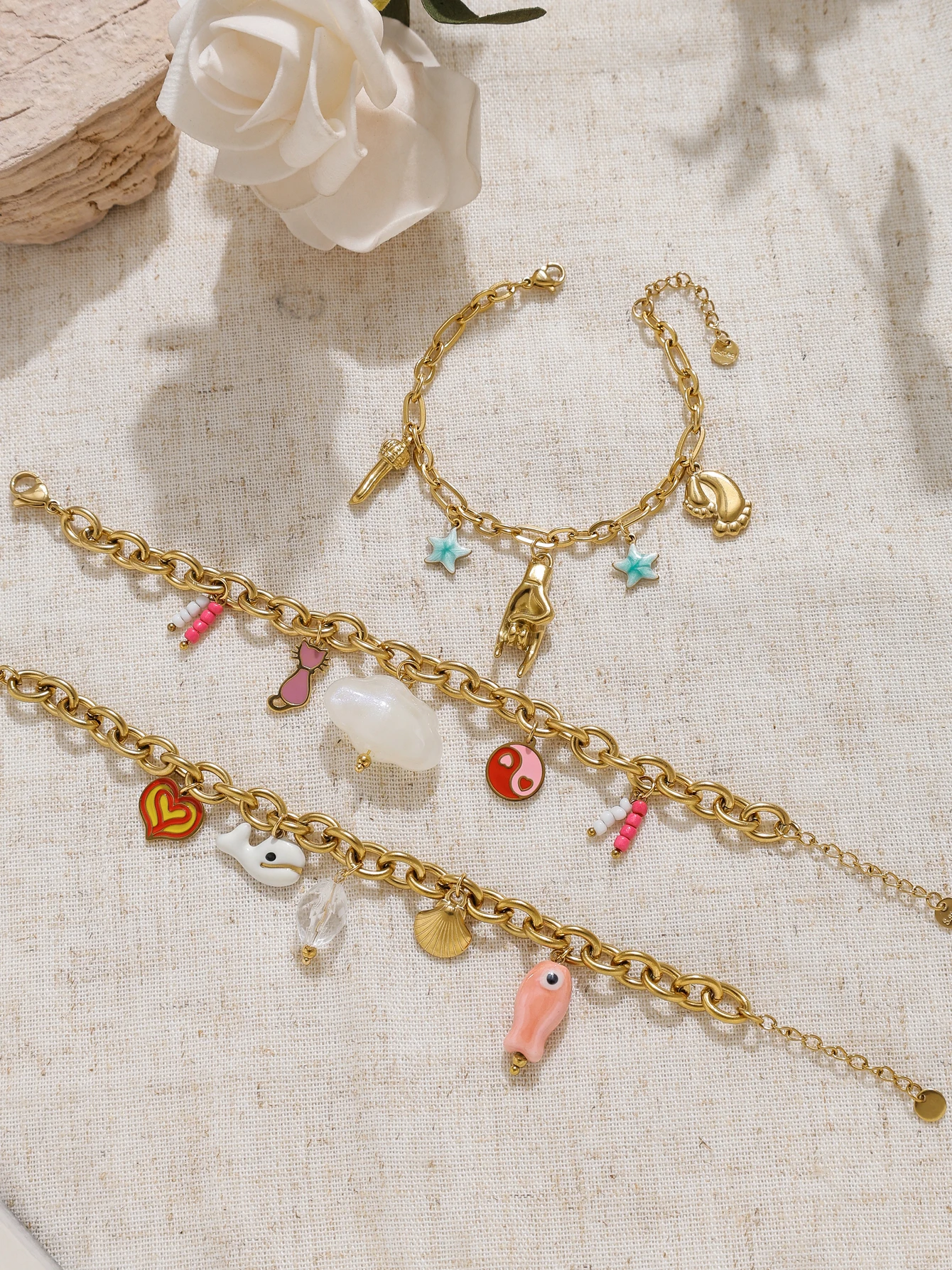 

Multi-element enamel pendant bracelet for women stainless steel gold-plated heart-shaped whale flower star bracelet jewelry gift