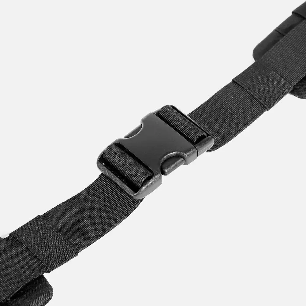 허리 지지 벨트는 편안함을 높이고 탈부착이 가능합니다.