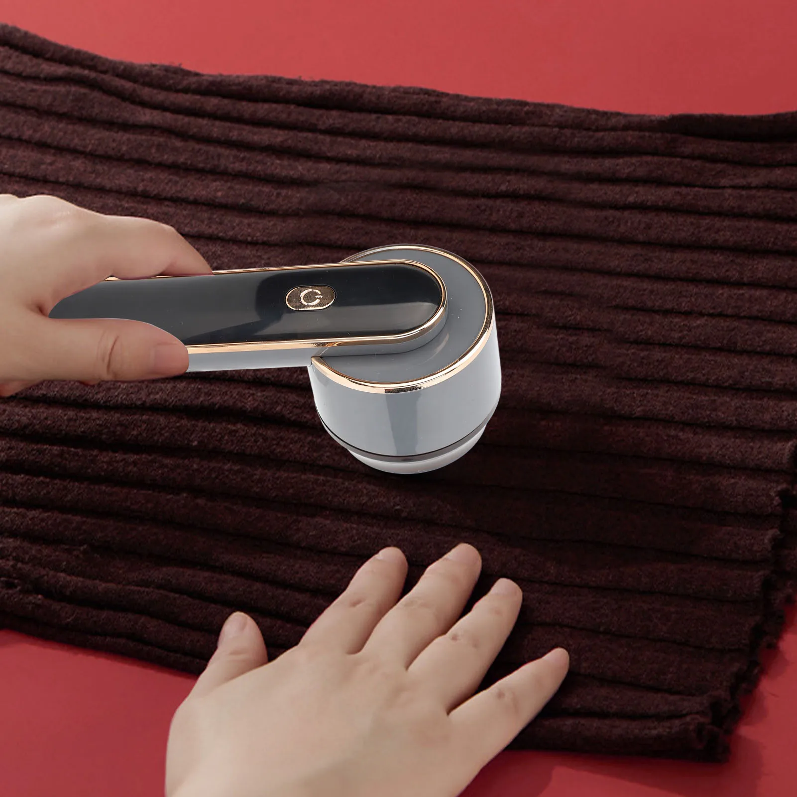 8W Electric Lint Remover 1200mAh Rechargeable Battery Fabric Shaver Efficient Fuzz Trimmer for Sweater Blankets Bedding