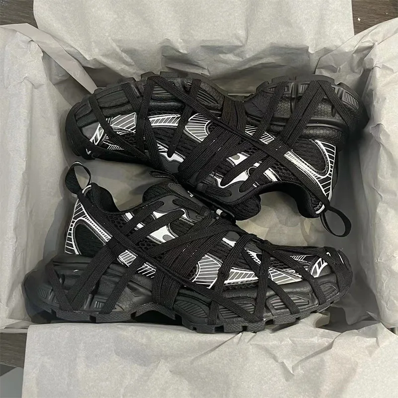 Marke Chunky Sole Distressed Sneakers Unisex 5