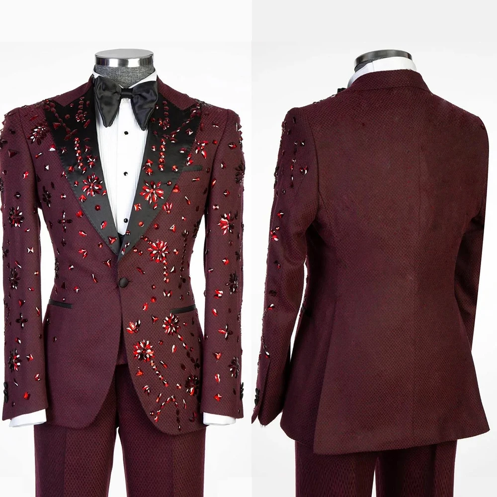 2 Pieces Dark Red Beads Men Tuxedos Crystal Diamond Peaked Lapel Groom Wedding Wear Business Birthday Party Jacket Suits Customi