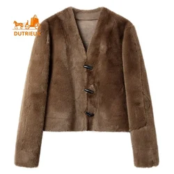 Abrigo de invierno con cuello en V para mujer, chaqueta cálida y gruesa de alta calidad, Top corto suelto de piel Real, temperamento Simple, abrigos de fiesta, nuevo estilo