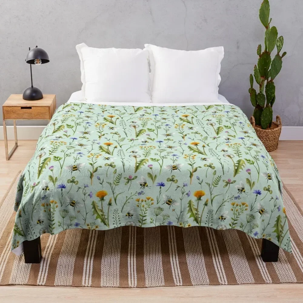 

Bees and wildflowers on mint Throw Blanket Summer Cool Breathable Blanket for Sleeping