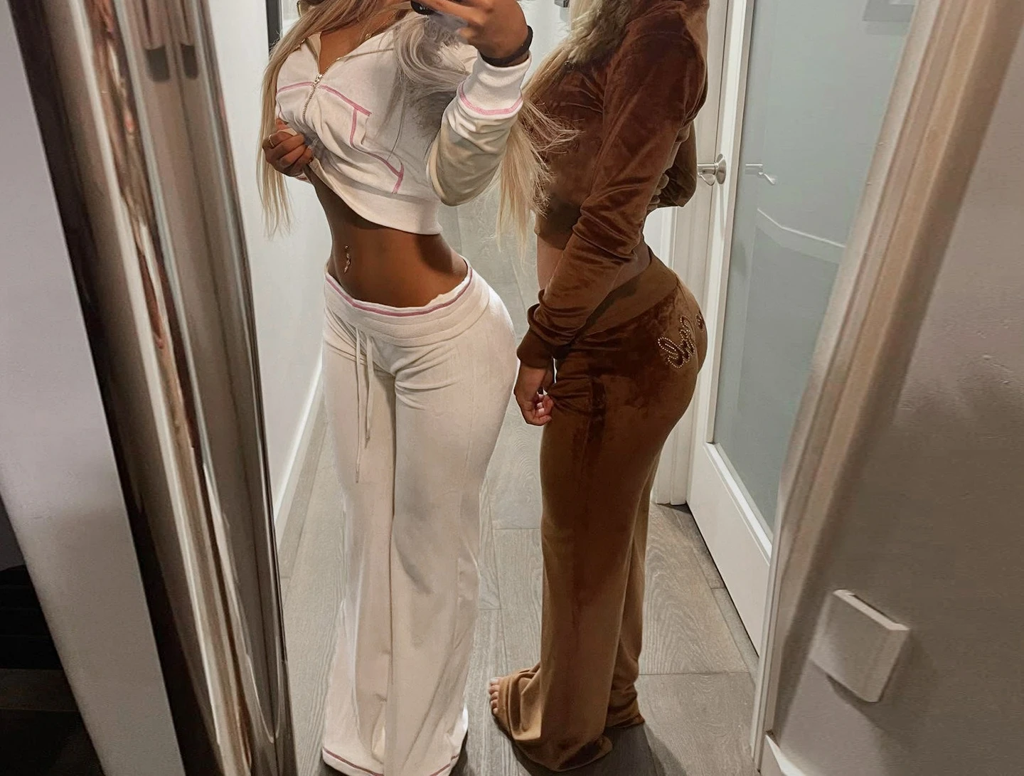 Autumn and Winter Sports Velvet Suit Printed Letters Fur Collar Hooded Long-sleeved Jacket Hip-wrapped Trousers Two-piece Set