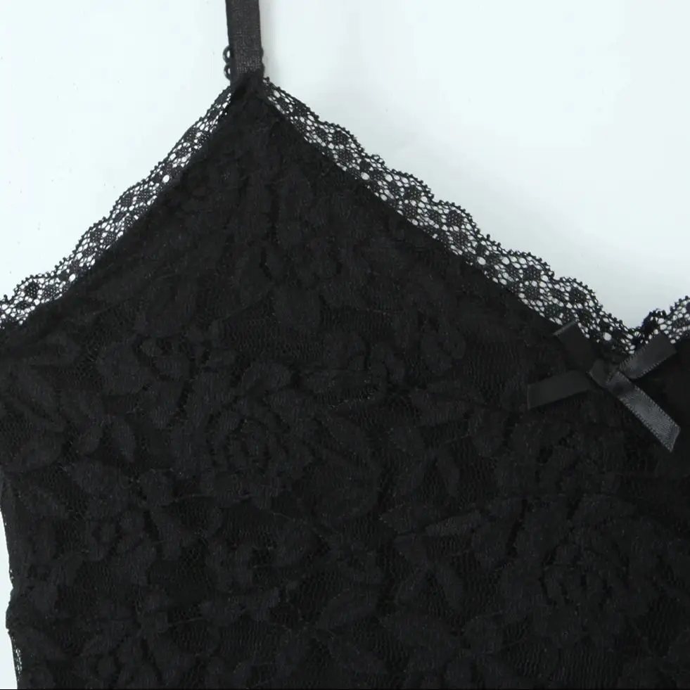 女性のためのセクシーな黒い透明なレースのイブニングドレス,低い胸,Vネック,スリングドレス,薄いヒップパッケージ,短いドレス,夏,2022