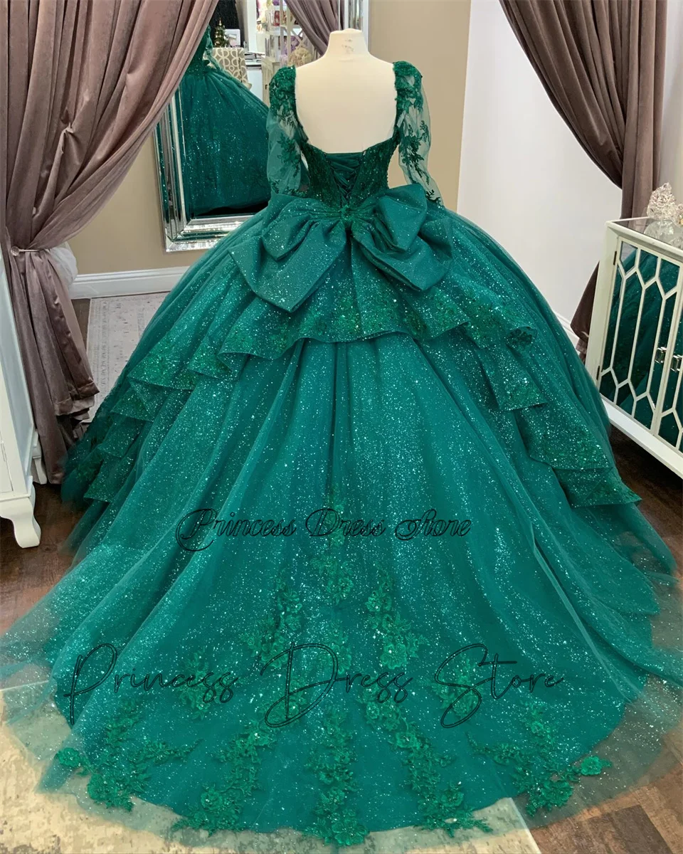 Elegance Emerald Green Sweet 16 Ball Gown Quinceañera Dresses Long sleeve Beaded Sequins Crystals Appliques Vestido De 15 Anos