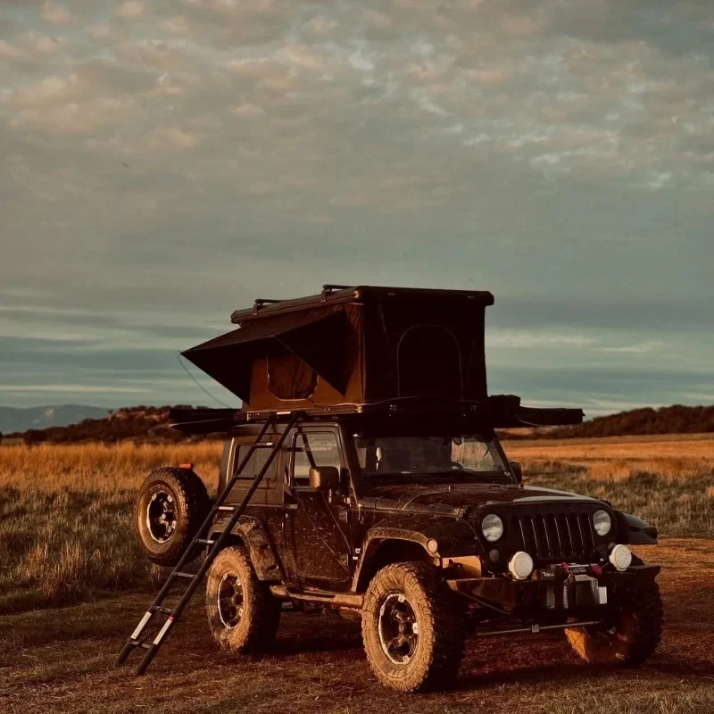 Outdoor Camping WaterproofHigh Quality 2 Person Upright Auto Fold Rooftop Tent Ventilated Rainproof RV Offroad Vehicle