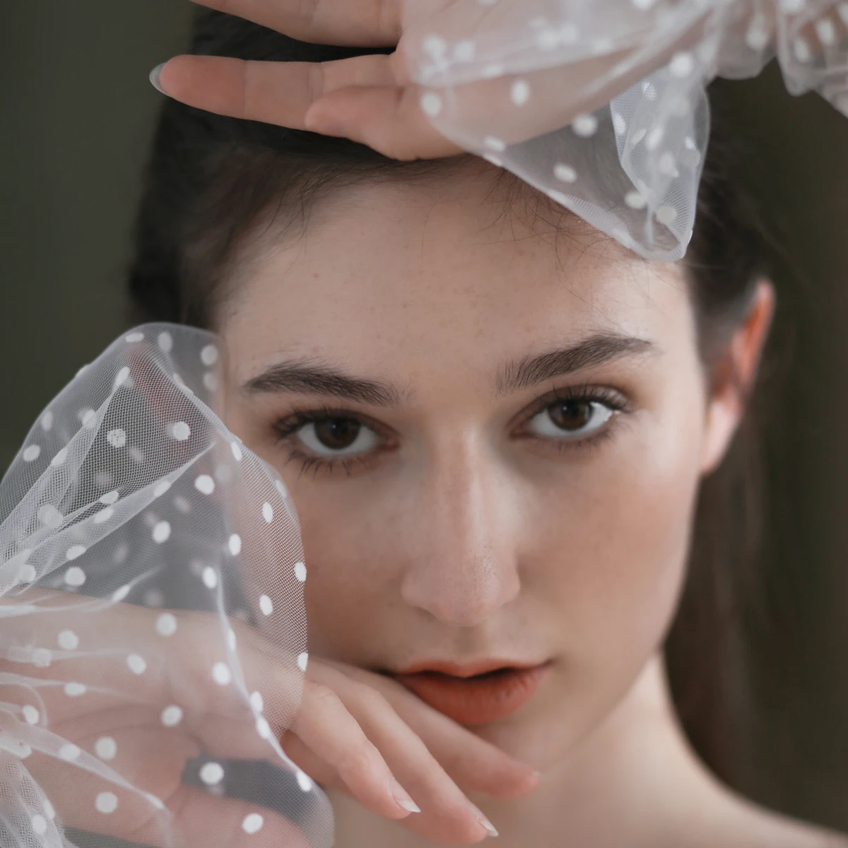 Gants blancs à manches longues en tulle à volants pour femmes, gants de demoiselle d'honneur, points doux, patients de mariage, anterie de Rh, WG053