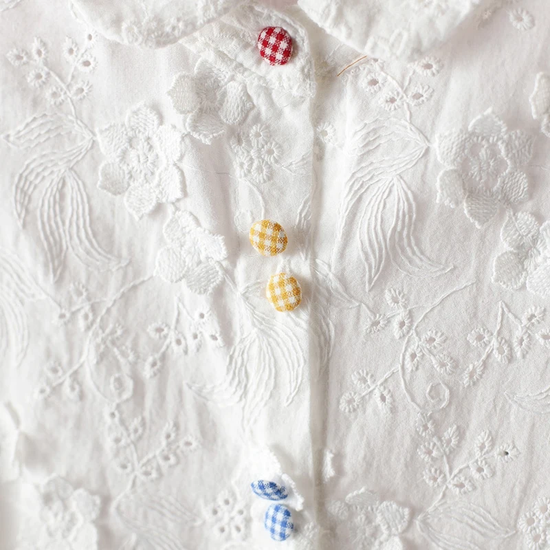Primavera outono botões coloridos blusa de algodão topos roupas femininas cor branca bordado e camisas e blusas ocas u109