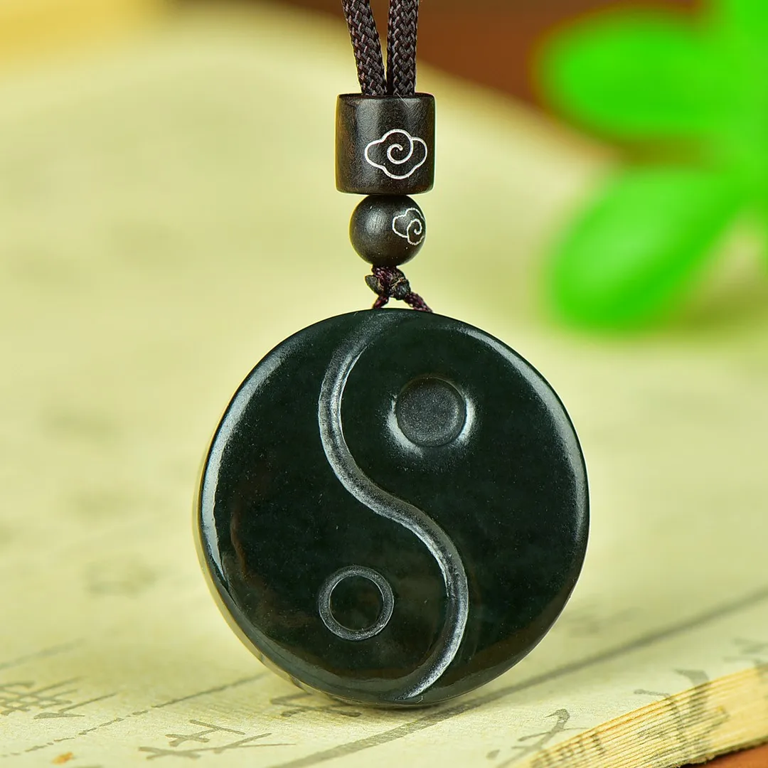Xinjiang Hetian jade sapphire tai chi gossip pendant men and women with the same item pendant jade pendant