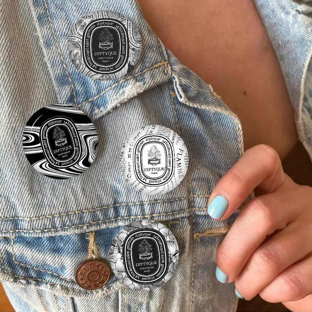 Luxury D-Diptyques Badges Round Exquisite Badge Brooches Creative Pins For Clothes Hat Backpack Gift Accessories