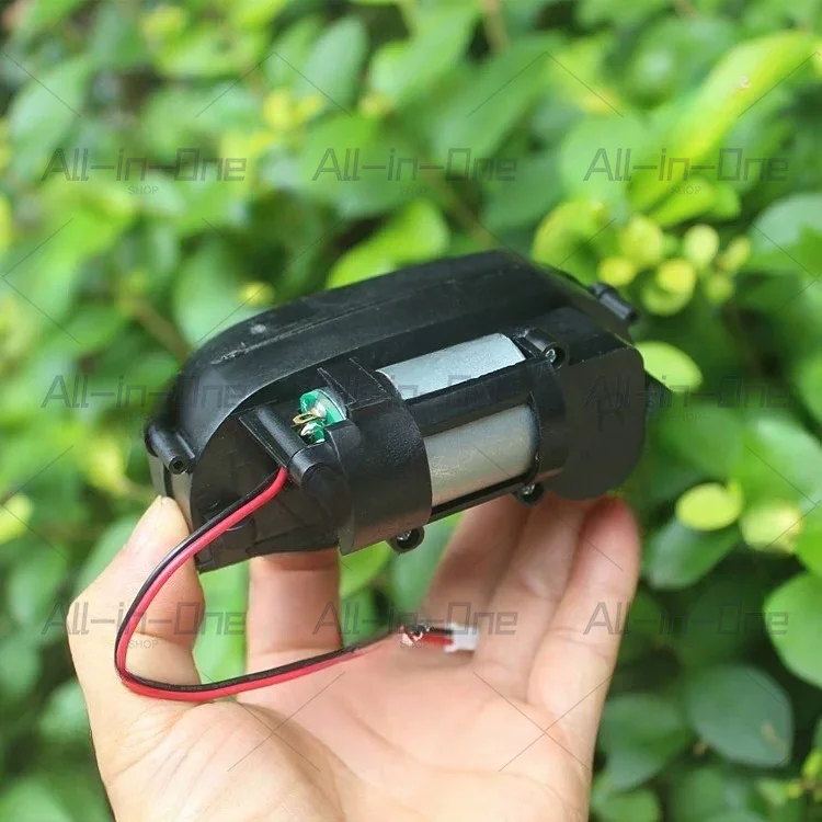 A pair of crawler wheel motors, window cleaning robot motor DIY tank toy wheels