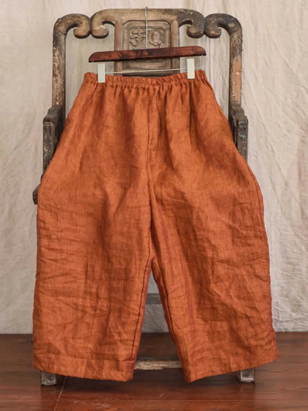 بنطلون نسائي صيفي فضفاض واسع الساق مستقيم من الكتان الأرجواني مريح وانسيابي بخصر عالٍ وطول تسعة أرباع