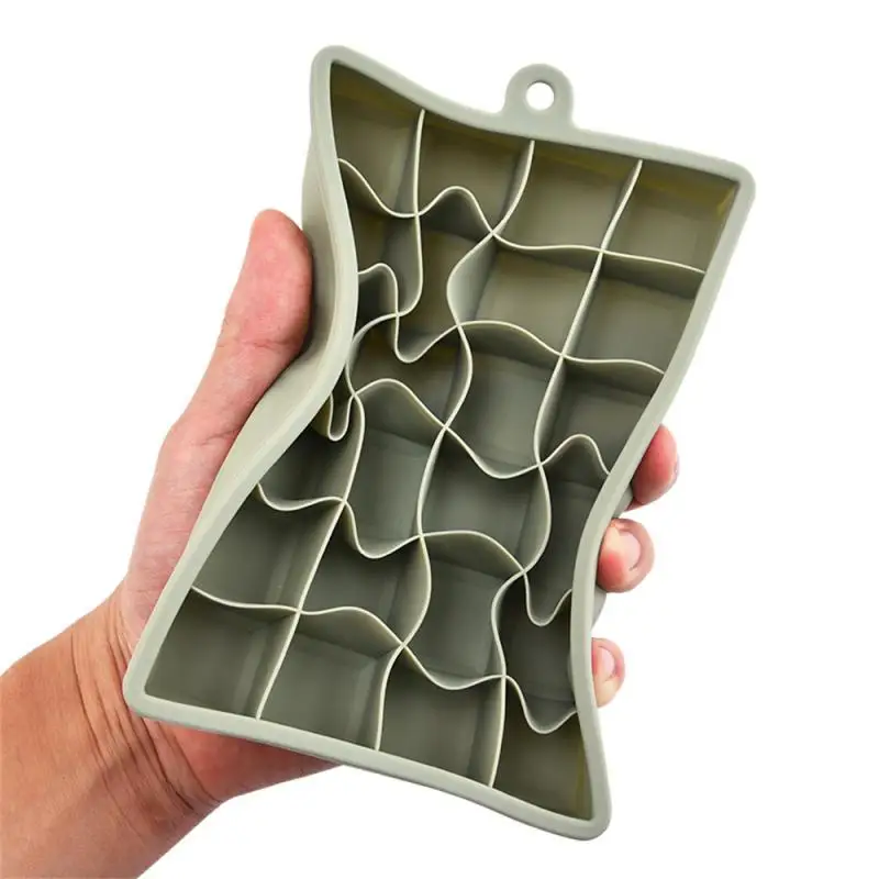 24 Grids Silicone Ice Cube Mold Trays With Lids Icecream Cold Drinks Whiskey Cocktails Kitchen Tools Ice Mold