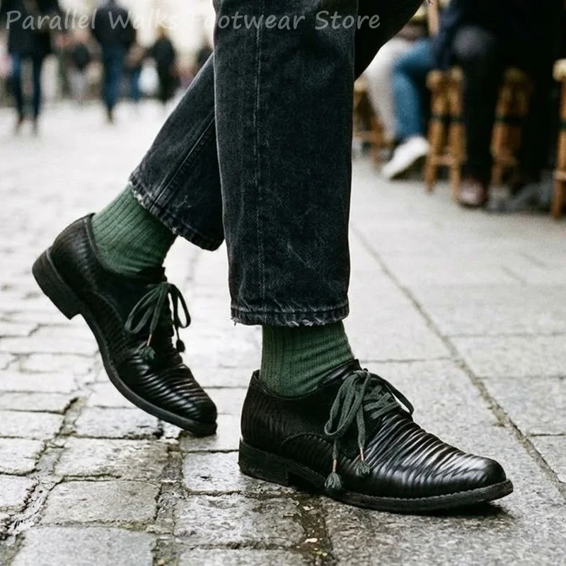 Mens Pleated Leather Derby Shoes Vintage Lace Up Oxfords Retro Smart Casual Low Top Flat Footwear Designer Walking Shoes Styles view 3