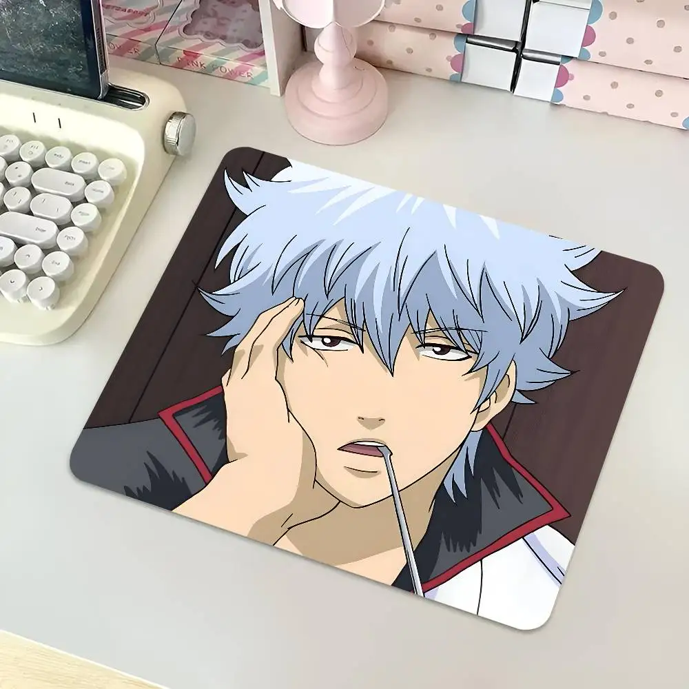Sakata Gintoki Anime Cartoon Characters Small LockEdge Mouse Pad For Gamers Computer Desk Pad Rectangular Anti-slip Rubber