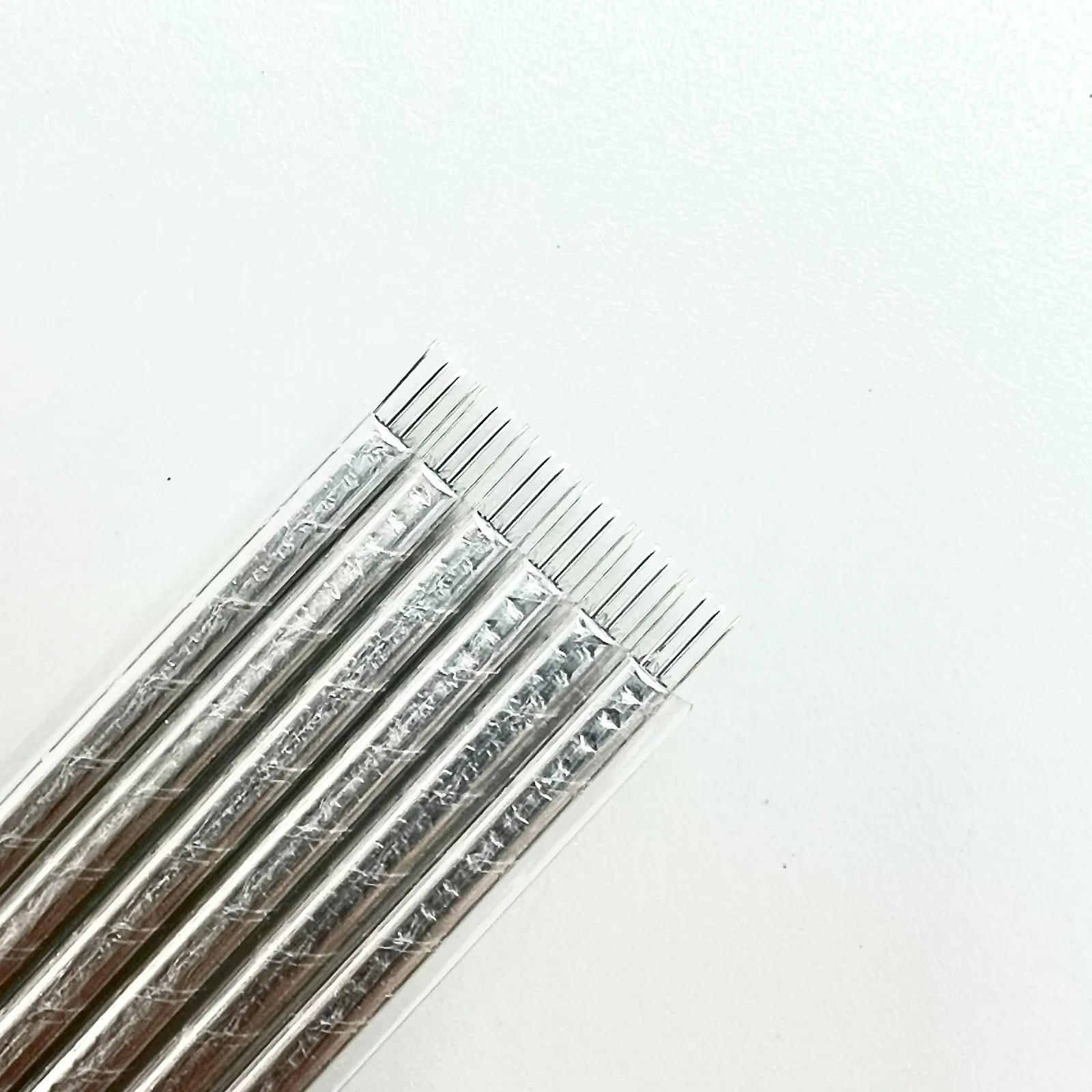 ADT PCIe 5,0 x 16 Riser-Kabel, 512 Gbit/s, flexibler Hochgeschwindigkeits-GPU-Verlängerungs-Riser für PC-Gehäuse-Server, ITX RX 79xx-Serie, RTX 5090 – Detail 6