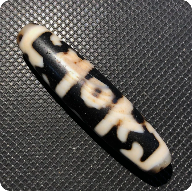 Magic Power Tibetan Old Agate 3Eye lianshifaqi Cinnabar Totem dZi Bead12*49mm